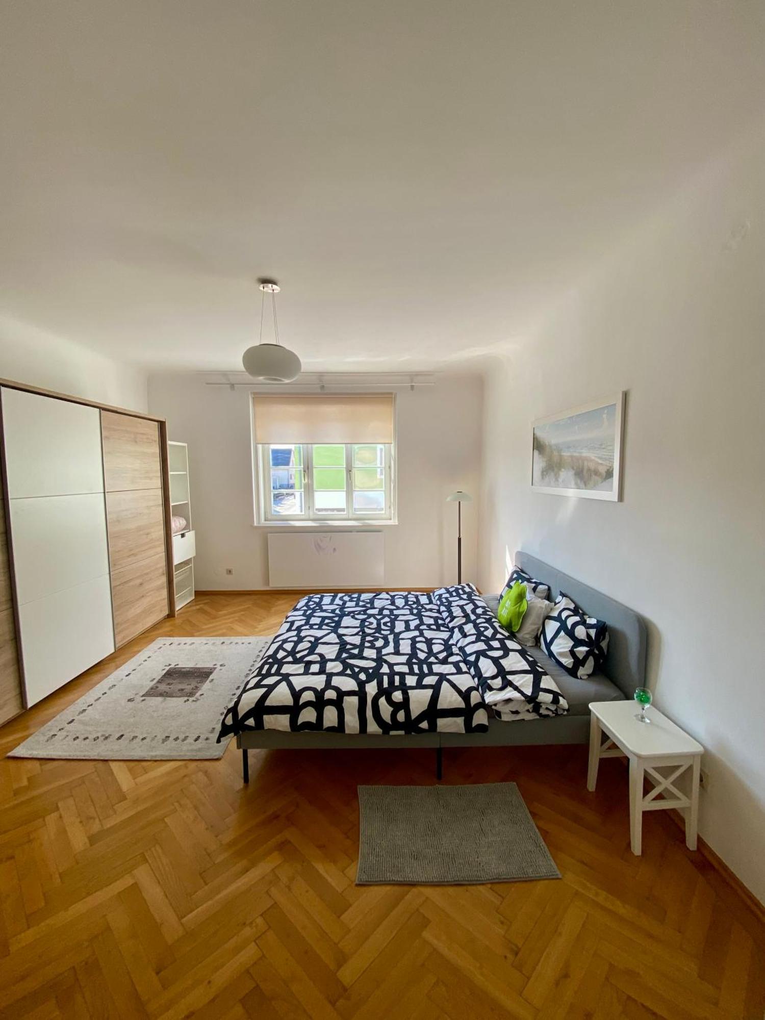 City Retreat In Eisenstadt Zentrum Kültér fotó